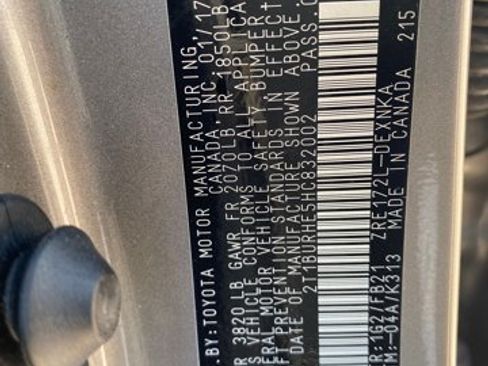 Used 2017 Toyota Corolla LE w/ Carpet Mat Package (TMS) FWD image 16