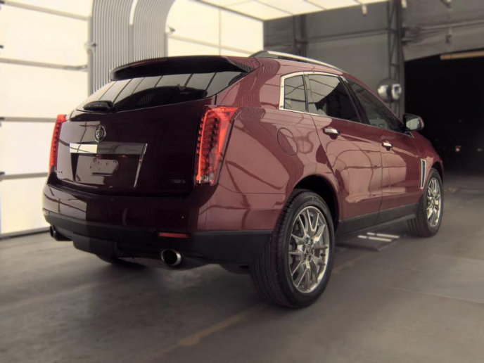 Used 2015 Cadillac SRX Premium w/ Trailering Package FWD image 3