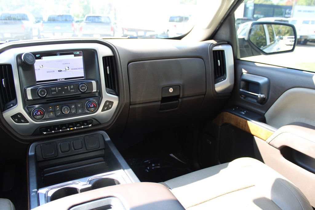 Used 2017 GMC Sierra 1500 SLT AWD/4WD image 16