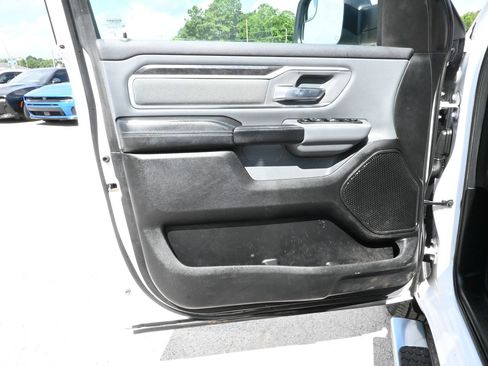 Used 2023 RAM 1500 Lone Star AWD/4WD image 9