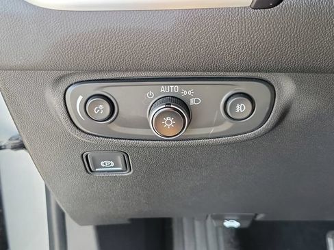 Used 2023 GMC Terrain SLT AWD/4WD image 24