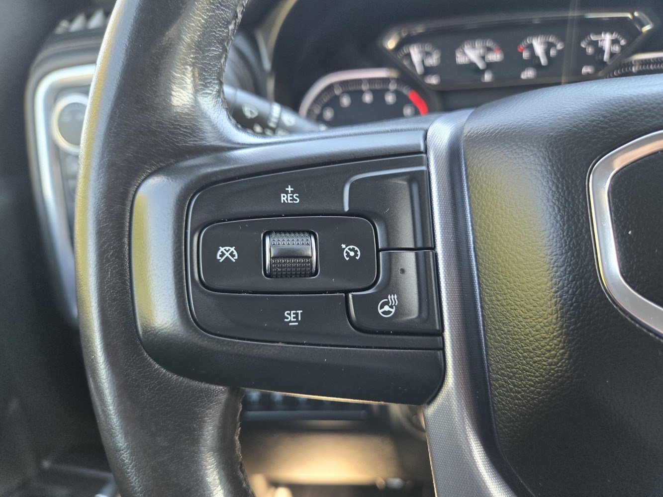 Used 2021 GMC Sierra 2500 SLT w/ SLT Premium Package AWD/4WD image 18