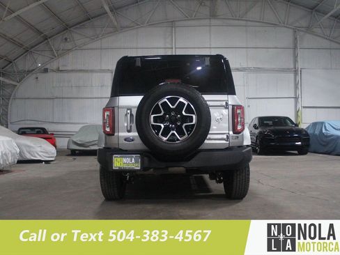 Used 2024 Ford Bronco Outer Banks AWD/4WD image 13
