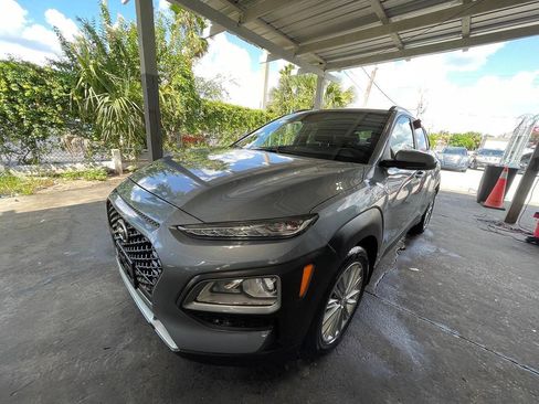Used 2021 Hyundai Kona SEL Plus w/ Cargo Package AWD/4WD image 2