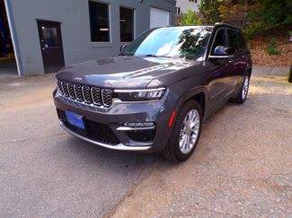 Used 2023 Jeep Grand Cherokee Summit w/ Adv Protech Group IV AWD/4WD video 1