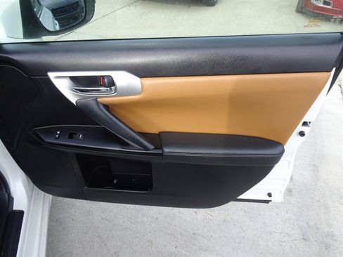 Used 2011 Lexus CT 200h Premium w/ Premium Audio Pkg FWD image 23