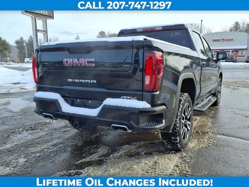 Used 2024 GMC Sierra 1500 AT4 w/ Technology Package image 5
