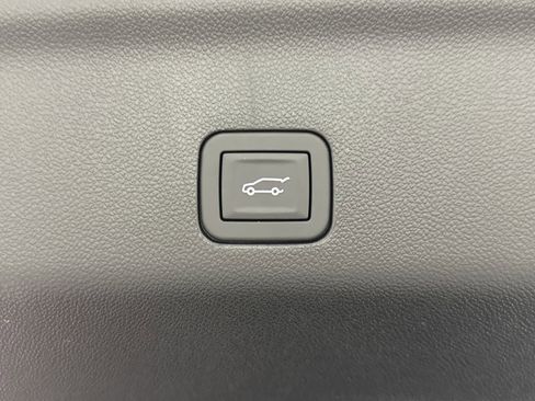 New 2026 GMC Yukon Elevation w/ Elevation Premium Package image 17