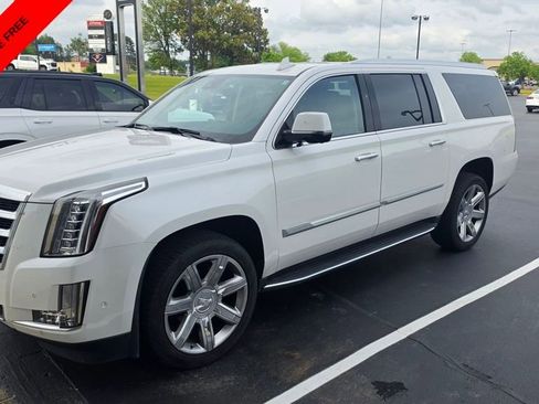 Used 2020 Cadillac Escalade ESV Luxury RWD image 5