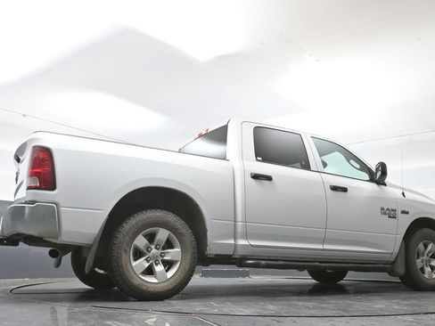 Used 2023 RAM 1500 Classic SLT AWD/4WD image 23