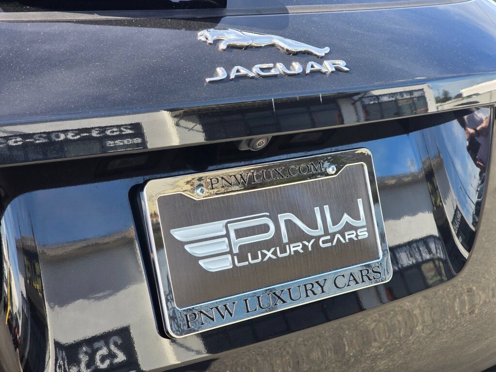 Used 2018 Jaguar F-PACE Prestige AWD/4WD image 11