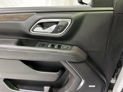 Certified 2022 Chevrolet Suburban LT w/ Luxury Package image 25