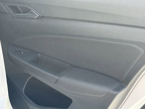 Used 2022 Volkswagen GTI SE image 18