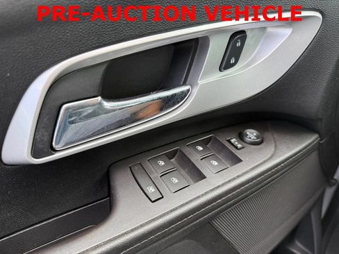 Used 2016 Chevrolet Equinox LS FWD image 26