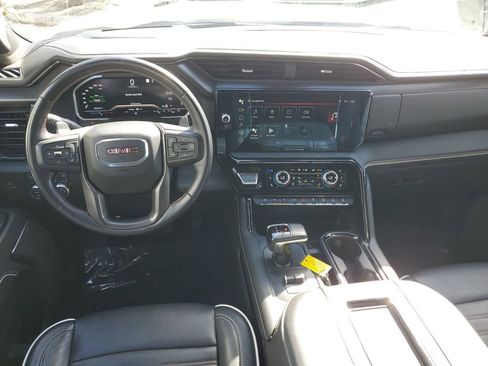 Certified 2022 GMC Sierra 1500 AT4X image 17