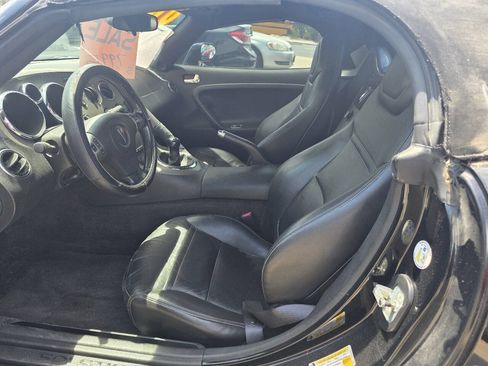 Used 2006 Pontiac Solstice Convertible w/ Premium Package RWD image 14