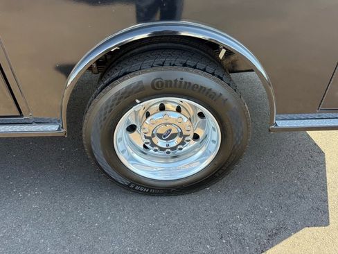 New 2026 Ford F550 4x4 Crew Cab image 28