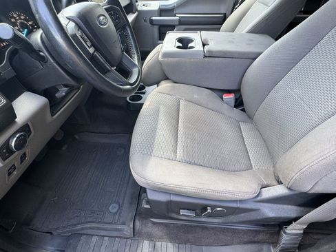 Used 2018 Ford F150 XLT w/ Equipment Group 302A Luxury AWD/4WD image 9