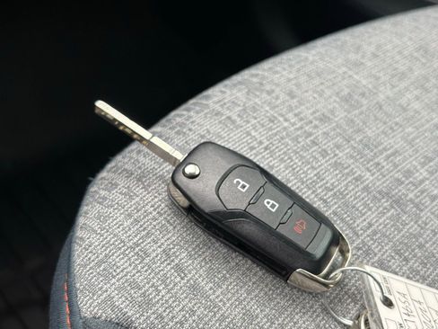 Used 2024 Ford Maverick XLT image 25