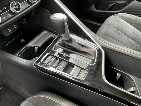 Certified 2025 Acura ADX A-Spec AWD/4WD image 18