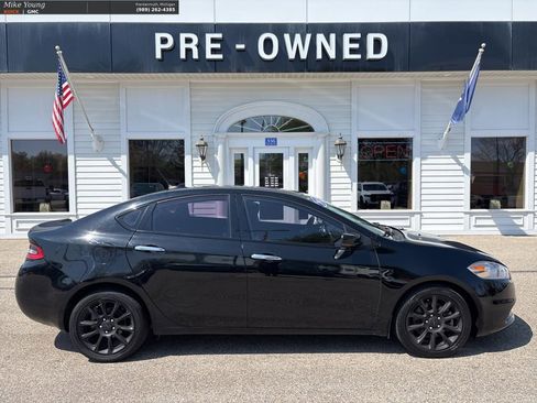 Used 2013 Dodge Dart Limited w/ Limited Special Edition Group FWD image 4