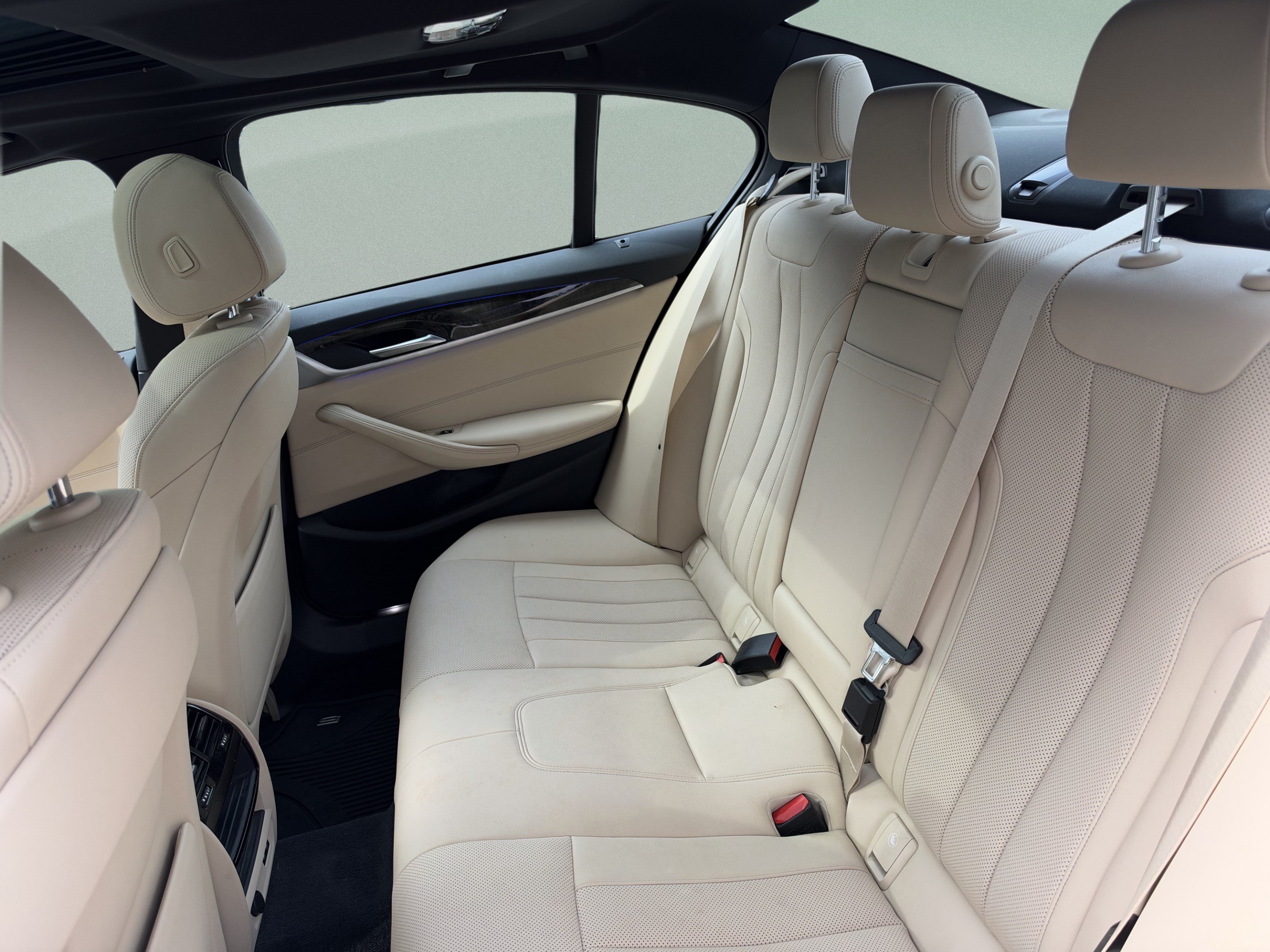 Used 2022 BMW 540i w/ Convenience Package RWD image 29