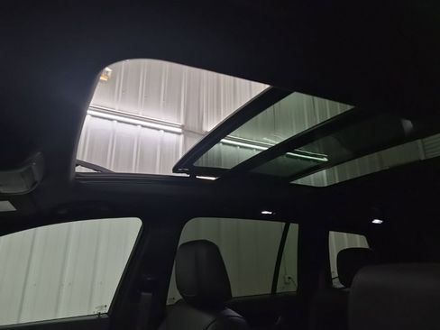 Certified 2025 Cadillac XT6 Premium Luxury image 40