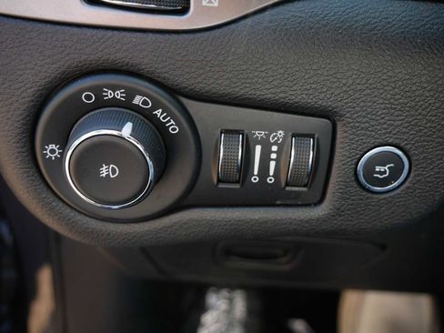 Used 2020 Jeep Cherokee Limited w/ Trailer Tow Group image 26