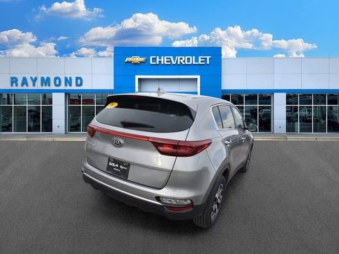 Used 2020 Kia Sportage LX FWD image 3