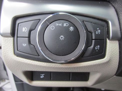 Used 2019 Ford Explorer XLT w/ Equipment Group 201A image 35