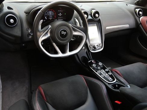 Used 2023 McLaren GT RWD image 8