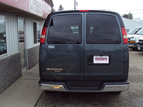 Used 2014 Chevrolet Express 1500 LT w/ LT Preferred Equipment Group image 6