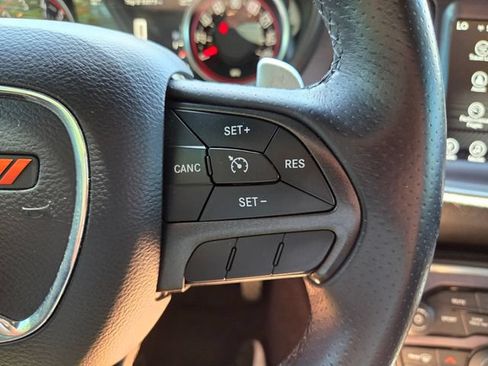 Certified 2017 Dodge Challenger R/T RWD image 32