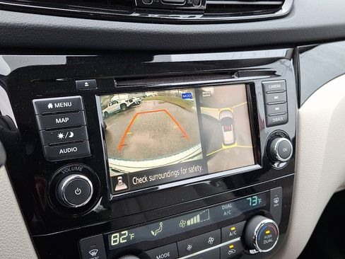 Used 2022 Nissan Rogue Sport SL image 18