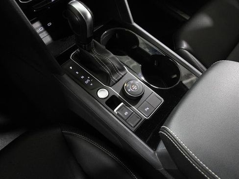 Certified 2023 Volkswagen Atlas Cross Sport SE image 15