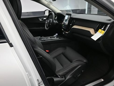Used 2026 Volvo XC60 B5 Ultra w/ Protection Package Premier AWD/4WD image 28
