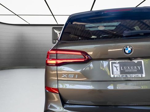 Used 2023 BMW X5 xDrive40i w/ M Sport Package AWD/4WD image 16