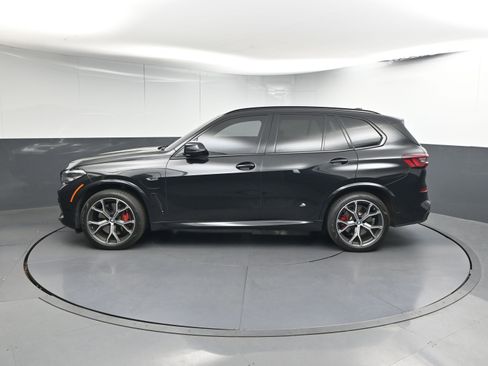 Used 2022 BMW X5 xDrive45e w/ M Sport Package image 2