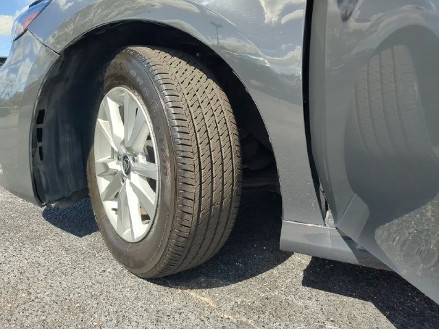 Used 2026 Toyota Camry LE FWD image 35