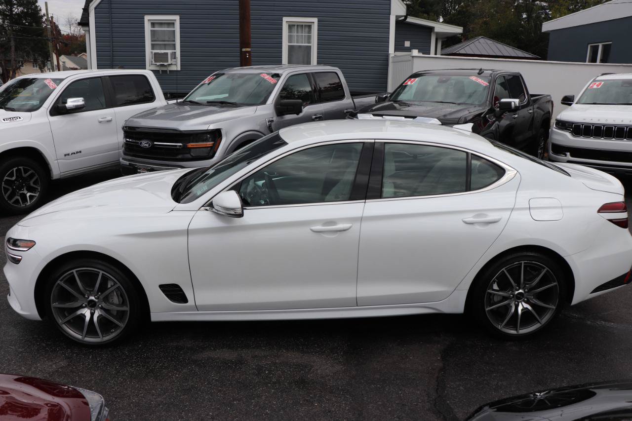 Used 2025 Genesis G70 2.5T AWD/4WD image 2