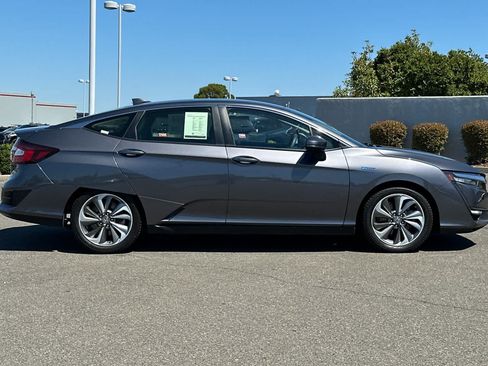 Used 2020 Honda Clarity Plug-In Hybrid image 6
