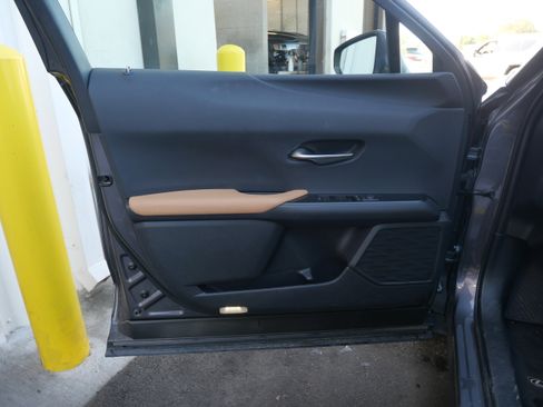 Certified 2025 Lexus UX 300h FWD image 7