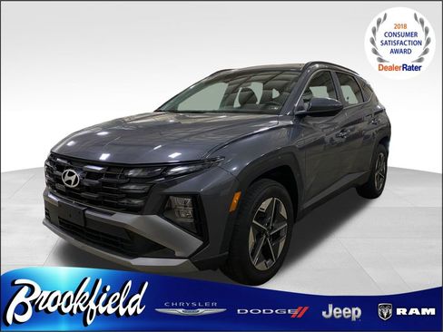 Used 2025 Hyundai Tucson SEL AWD/4WD image 3