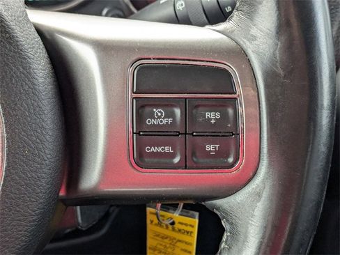 Used 2018 Jeep Wrangler Unlimited Sahara image 18