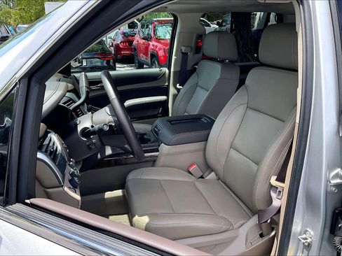 Used 2020 Chevrolet Tahoe LT AWD/4WD image 24