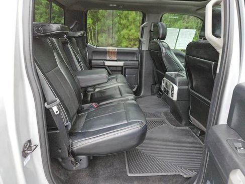 Used 2018 Ford F150 Lariat w/ Equipment Group 502A Luxury AWD/4WD image 34