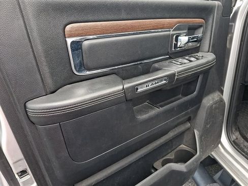 Used 2016 RAM 2500 Laramie w/ Sport Appearance Group AWD/4WD image 12