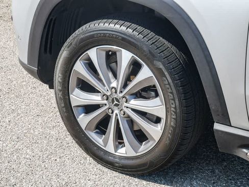 Used 2020 Mercedes-Benz GLE 350 w/ Premium Package image 11