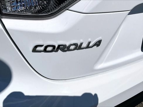 Used 2023 Toyota Corolla LE FWD image 30