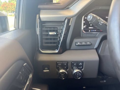 Certified 2025 GMC Sierra 2500 Denali w/ Denali Reserve Package AWD/4WD image 18
